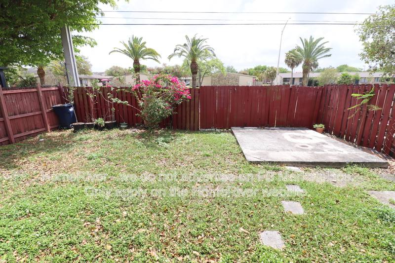 Townhouse for rent at 15344 SW 71st Lane, Miami, FL 33193