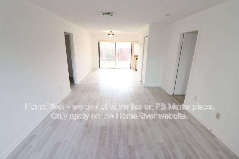 Townhouse for rent at 15344 SW 71st Lane, Miami, FL 33193
