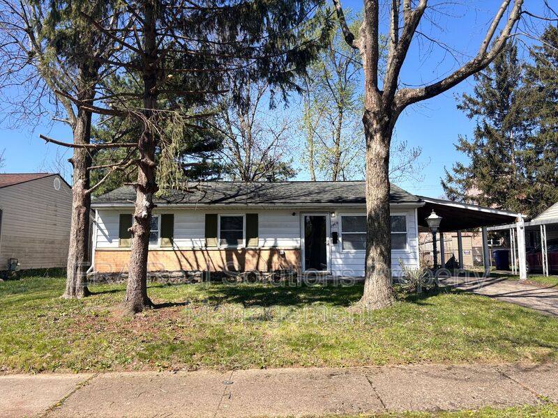 House for rent at 1469 Burlington Ave, Columbus, OH 43227