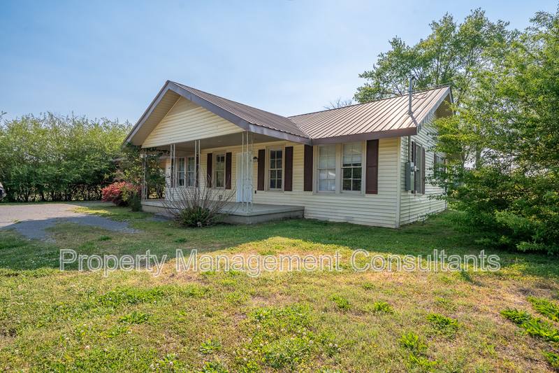 House for rent at 2208 Old Gurley Pike, New Hope, AL 35760