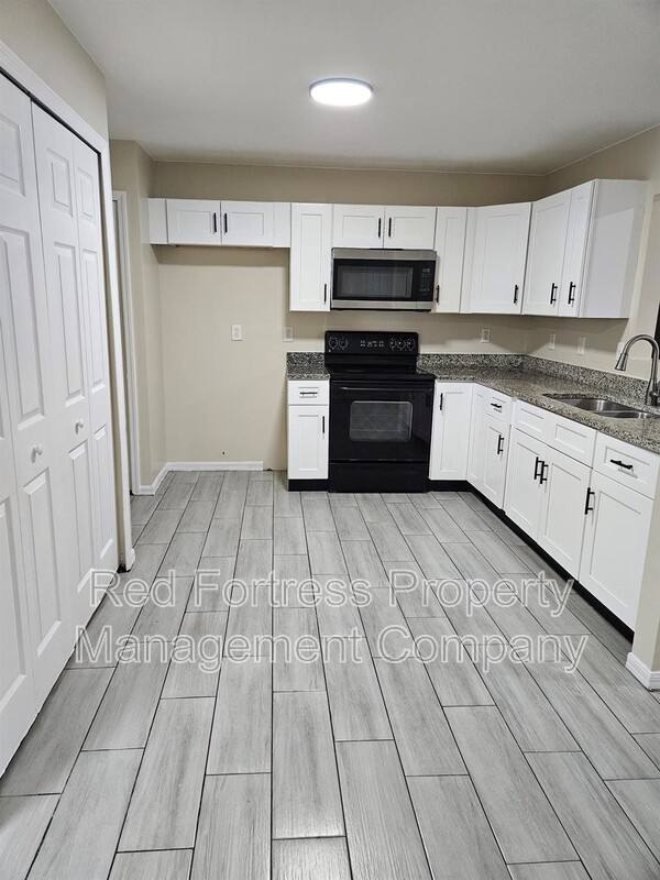 Apartment for rent at 5319 27th St SW, Lehigh Acres, FL 33973