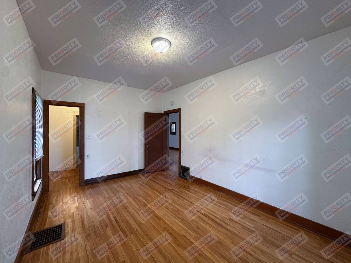 House for rent at 402 S Warren Ave, Gillette, WY 82716
