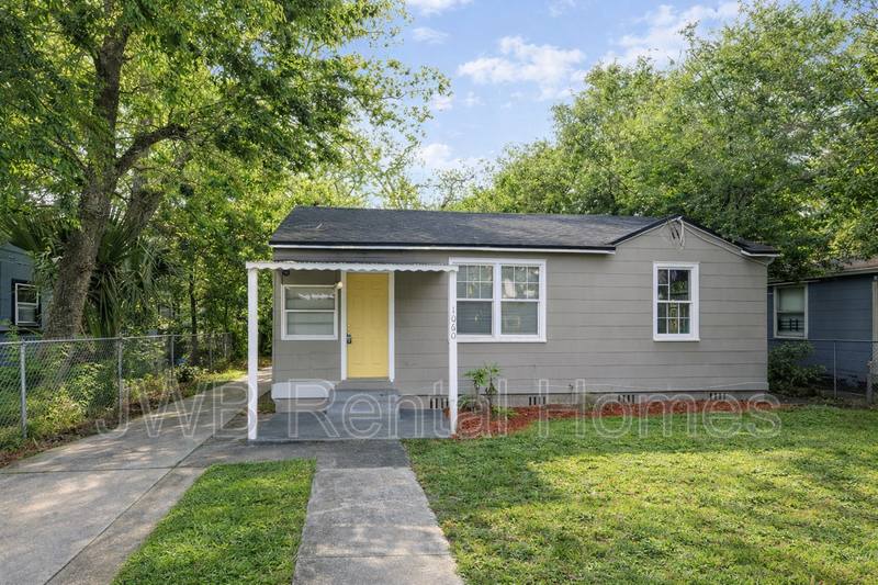 House for rent at 1060 W 13th, Jacksonville, FL 32209