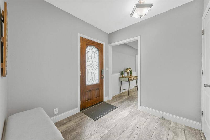 House for rent at 6209 Calmont Ave, Fort Worth, TX 76116