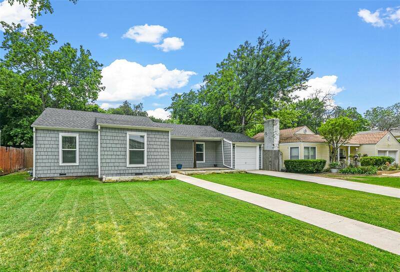 House for rent at 6209 Calmont Ave, Fort Worth, TX 76116
