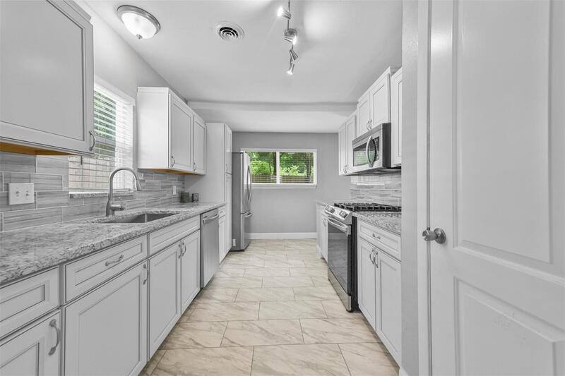House for rent at 6209 Calmont Ave, Fort Worth, TX 76116