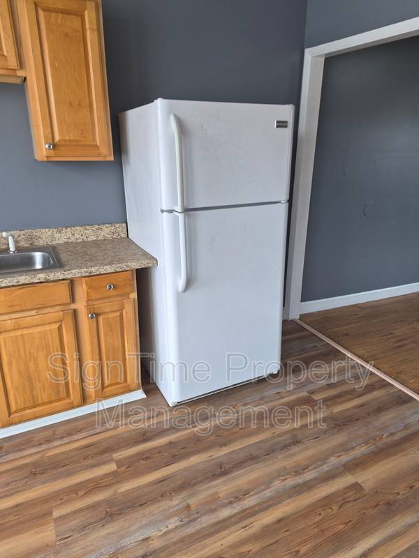 Apartment for rent at 66 W Church St, Hagerstown, MD 21740