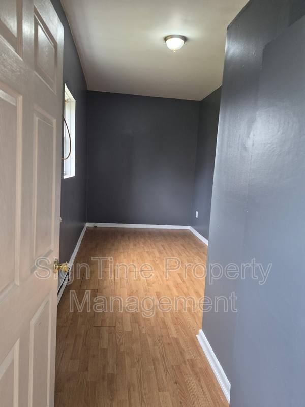 Apartment for rent at 66 W Church St, Hagerstown, MD 21740