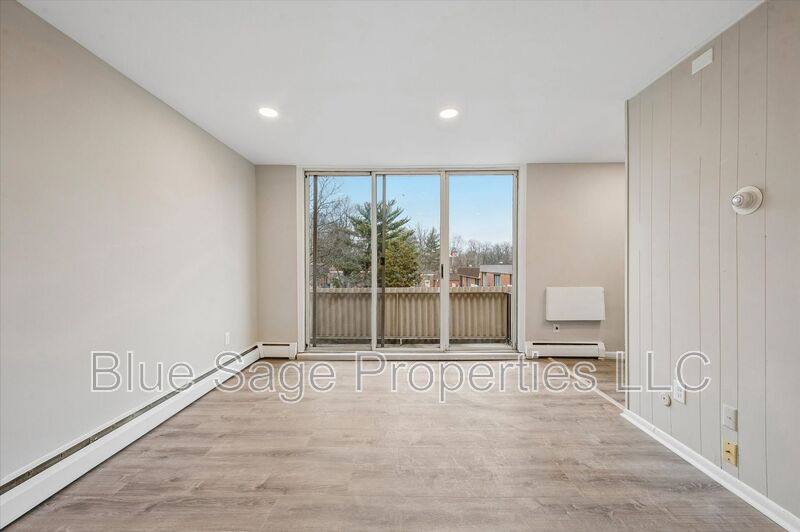 Condo for rent at 100 E Glenolden Ave #R11, Glenolden, PA 19036