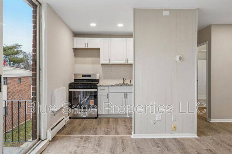 Condo for rent at 100 E Glenolden Ave #R11, Glenolden, PA 19036