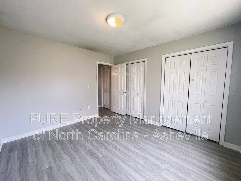 Apartment for rent at 143 Carrion Lane, Candler, NC 28715