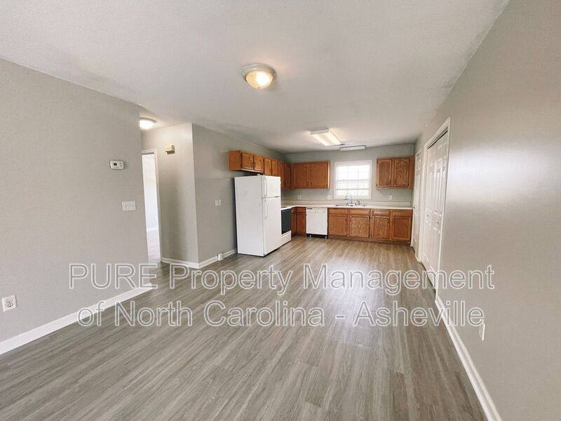 Apartment for rent at 143 Carrion Lane, Candler, NC 28715