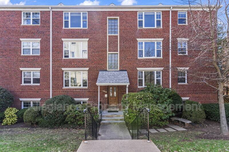 Condo for rent at 1404 12th St N #23, Arlington, VA 22209