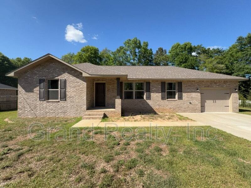 House for rent at 4090 Charles Circle, Milton, FL 32571