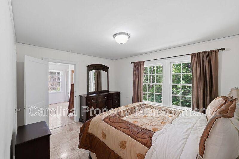 House for rent at 3120 Baucom Rd, Charlotte, NC 28269