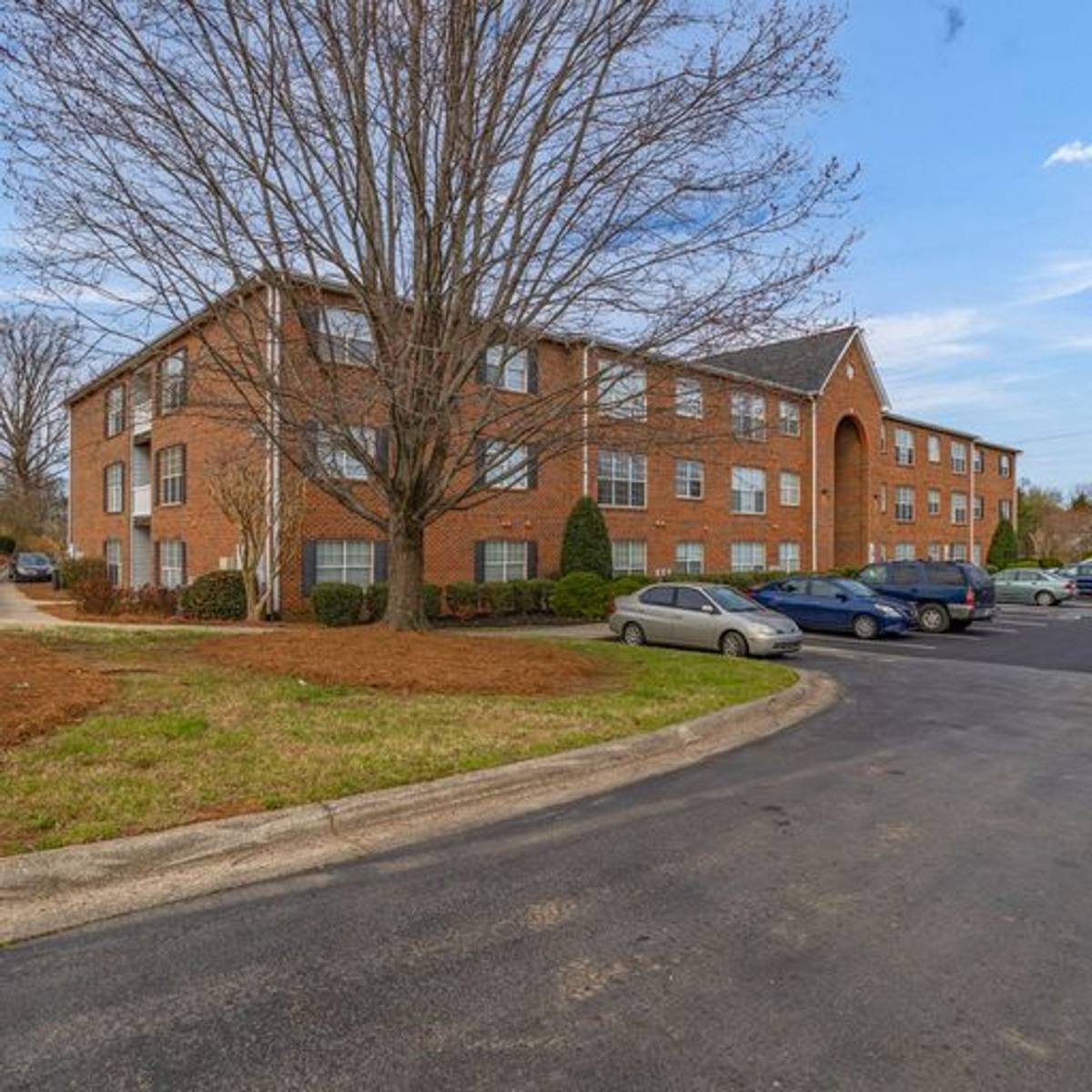 Apartment for rent at 514 Coapman St, Greensboro, NC 27407