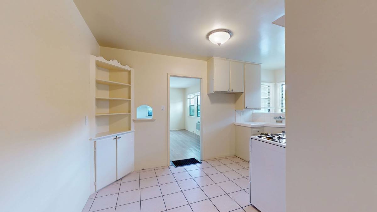 Apartment for rent at 2008 - 2010 W Victory Blvd, Burbank, CA 91507