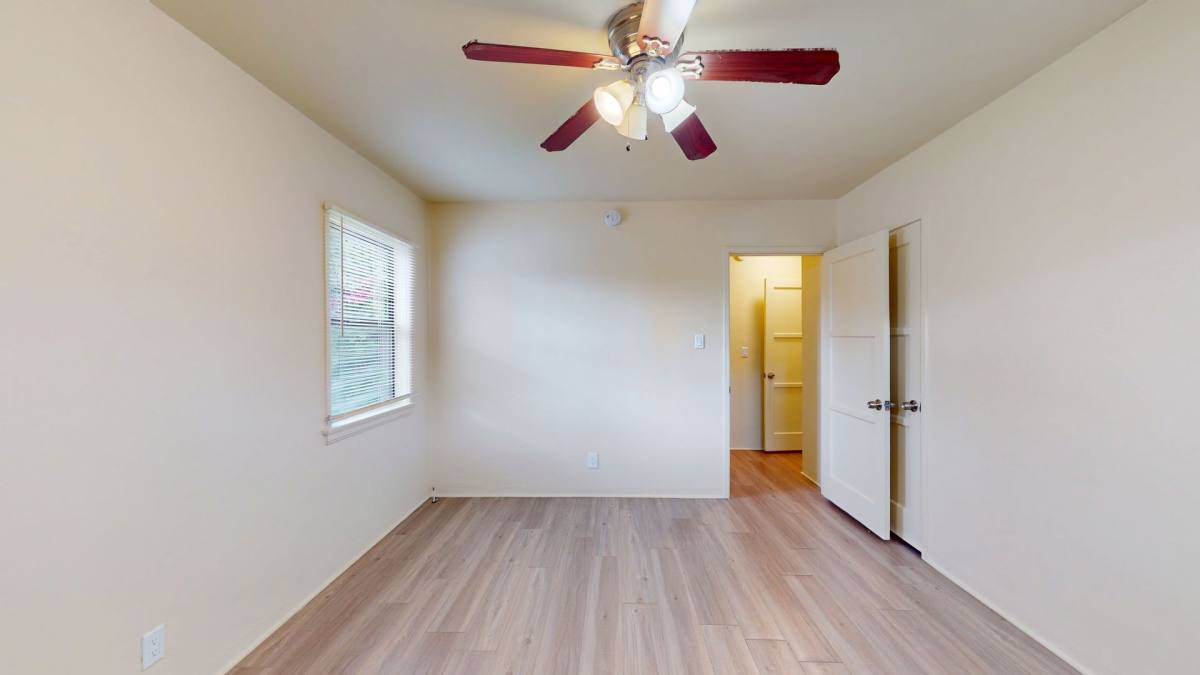 Apartment for rent at 2008 - 2010 W Victory Blvd, Burbank, CA 91507