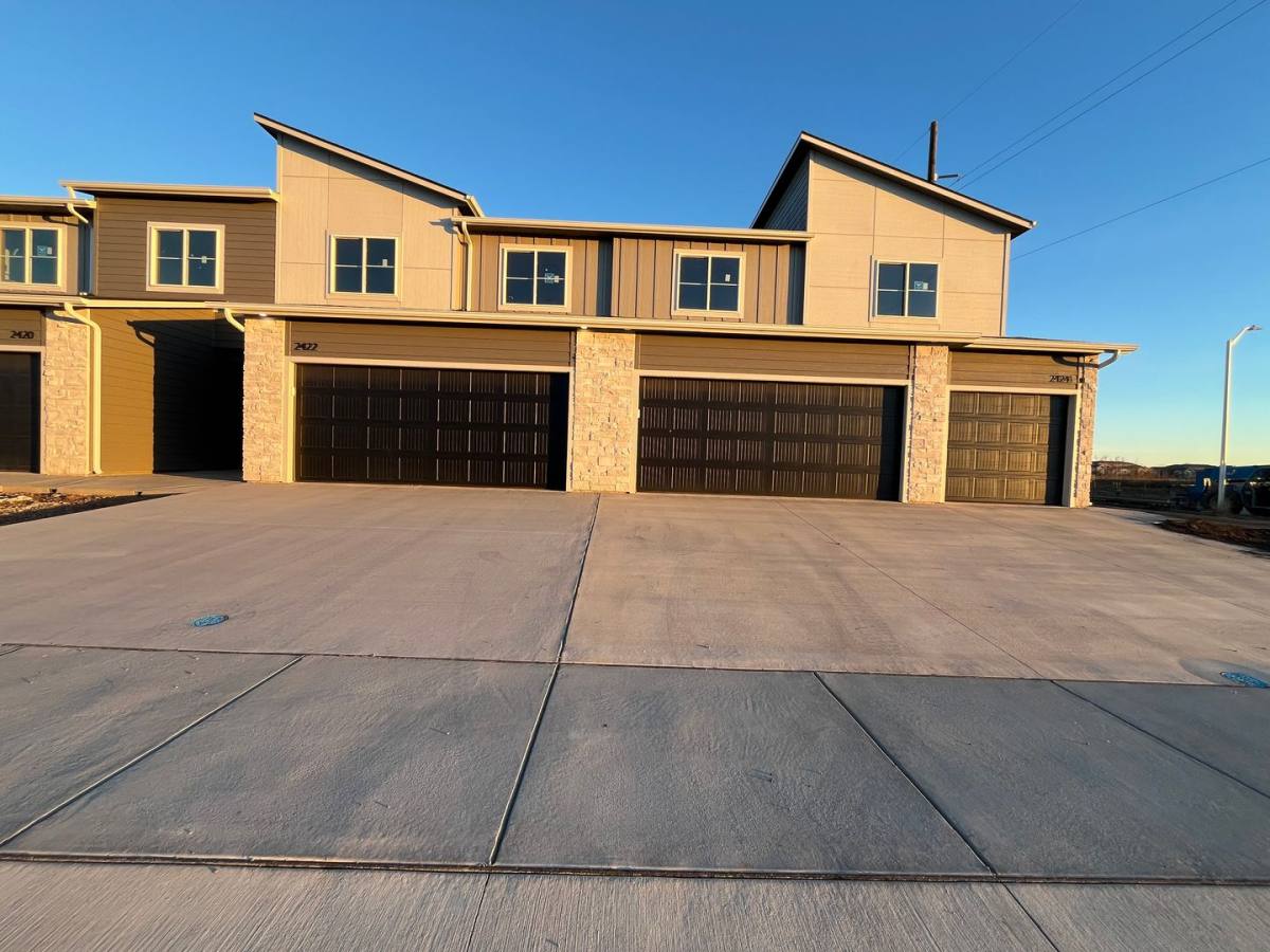 Townhouse for rent at 2409 E Caolinn Place, Brandon, SD 57005