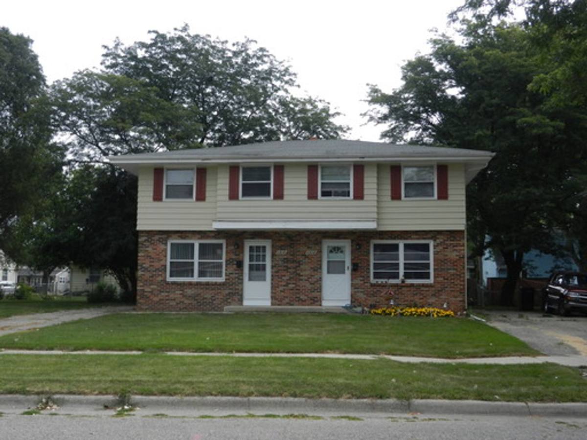Apartment for rent at 1312-1314 Church St, Janesville, WI 53548