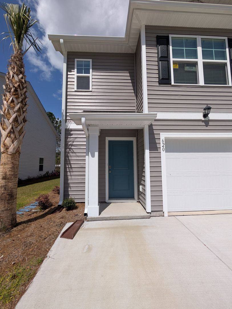 Townhouse for rent at 620 Golden Resin Rd, Conway, SC 29526