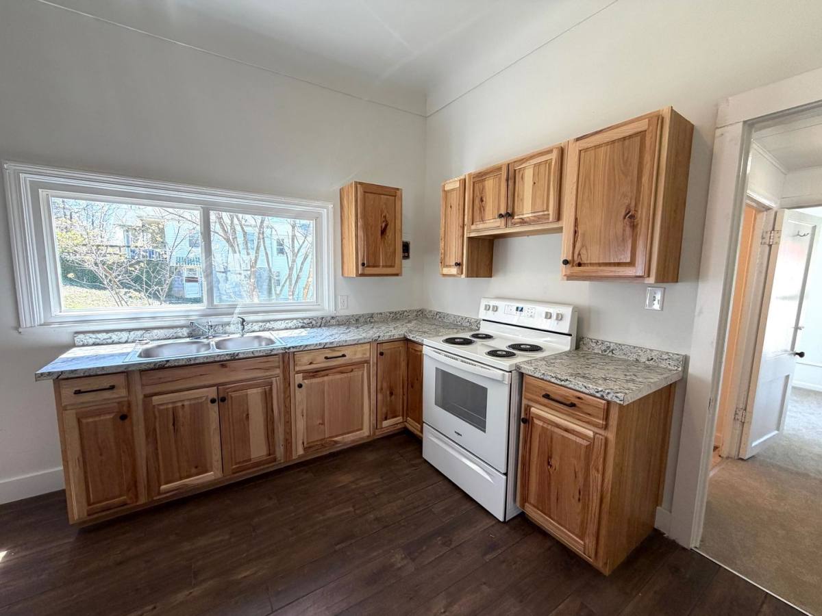 Apartment for rent at 12 Long St, Asheville, NC 28804