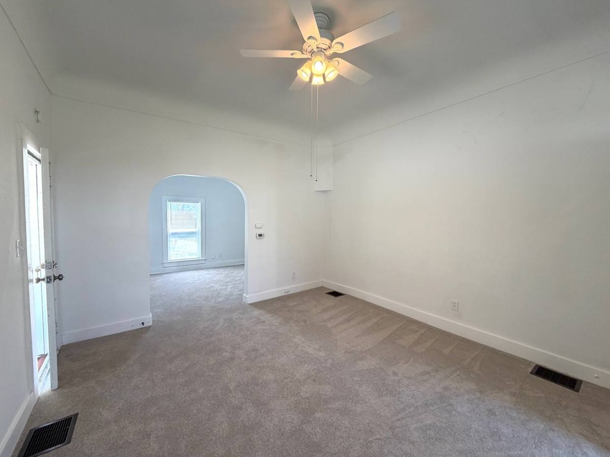 Apartment for rent at 12 Long St, Asheville, NC 28804