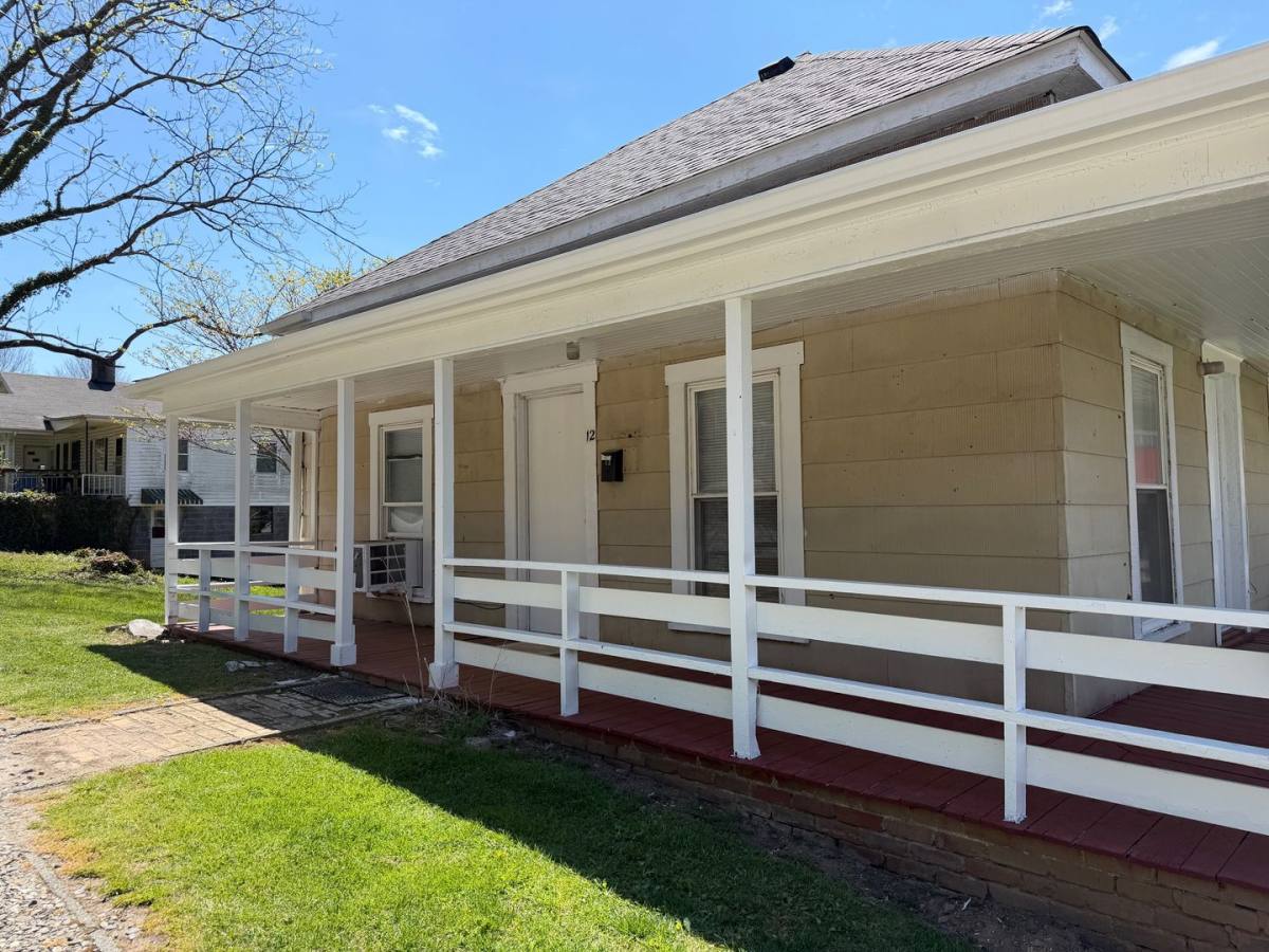 Apartment for rent at 12 Long St, Asheville, NC 28804