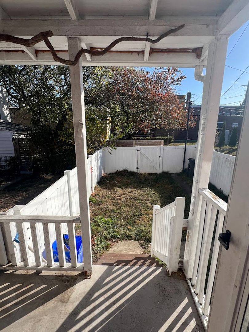 House for rent at 109 S 5th Ave, Reading, PA 19611