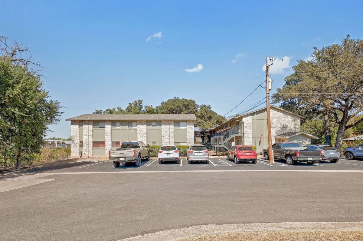 Apartment for rent at 509 Cedar Dr, Georgetown, TX 78628