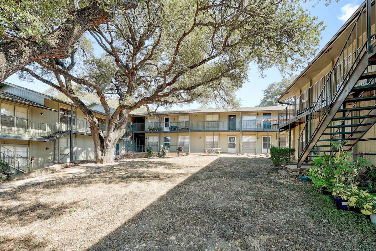 Apartment for rent at 509 Cedar Dr, Georgetown, TX 78628