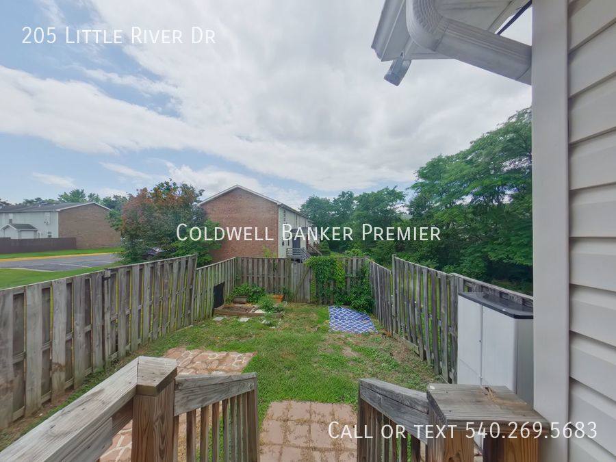 Townhouse for rent at 205 Little River Dr, Winchester, VA 22601