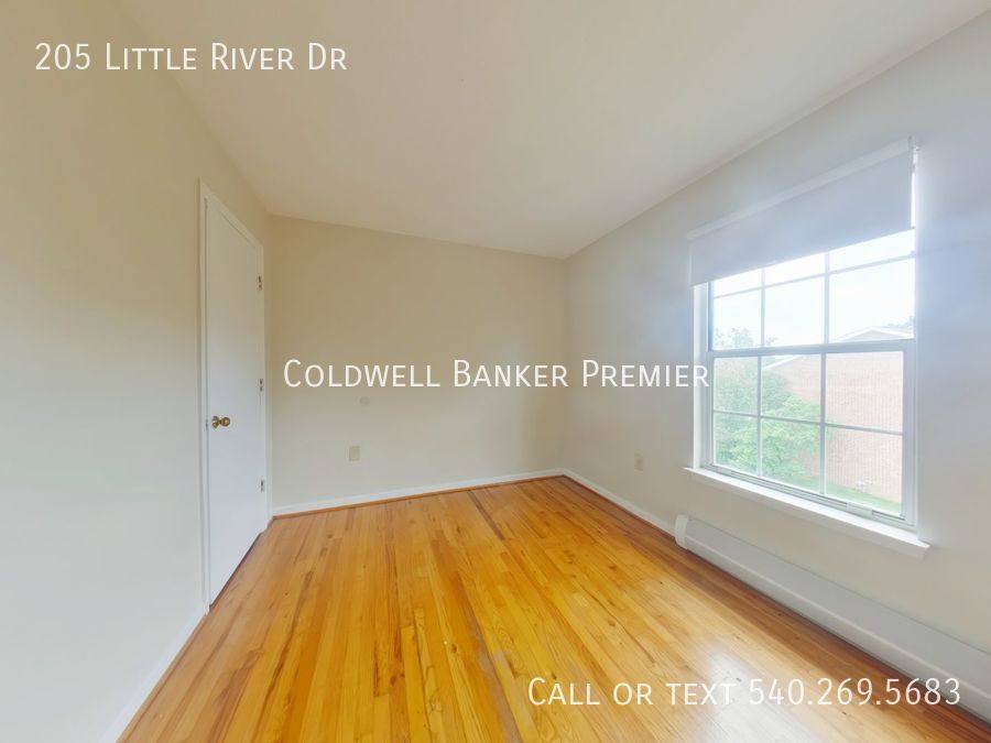 Townhouse for rent at 205 Little River Dr, Winchester, VA 22601