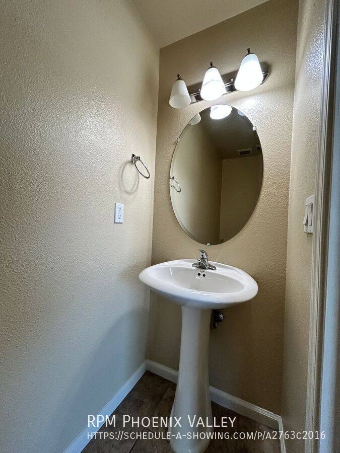 Apartment for rent at 17402 N 19th Ave #1, Phoenix, AZ 85023
