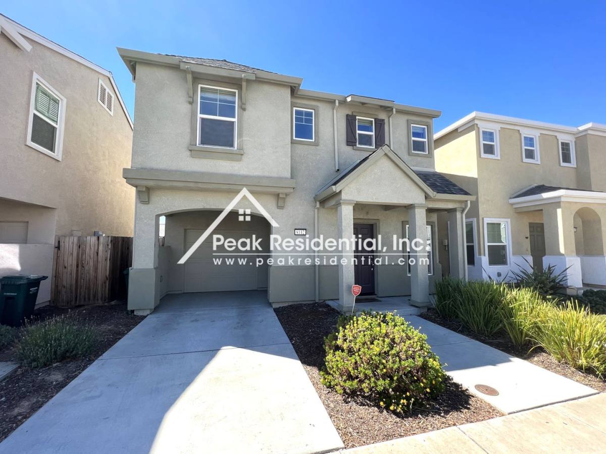 House for rent at 8112 Creeping Willow Lane, Sacramento, CA 95828