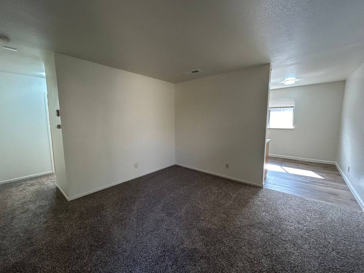 Apartment for rent at 134 S Parsons Ave, Merced, CA 95341