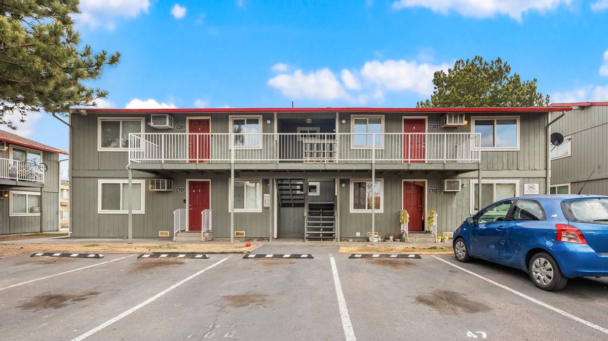 Apartment for rent at 720 N Arthur St, Kennewick, WA 99336