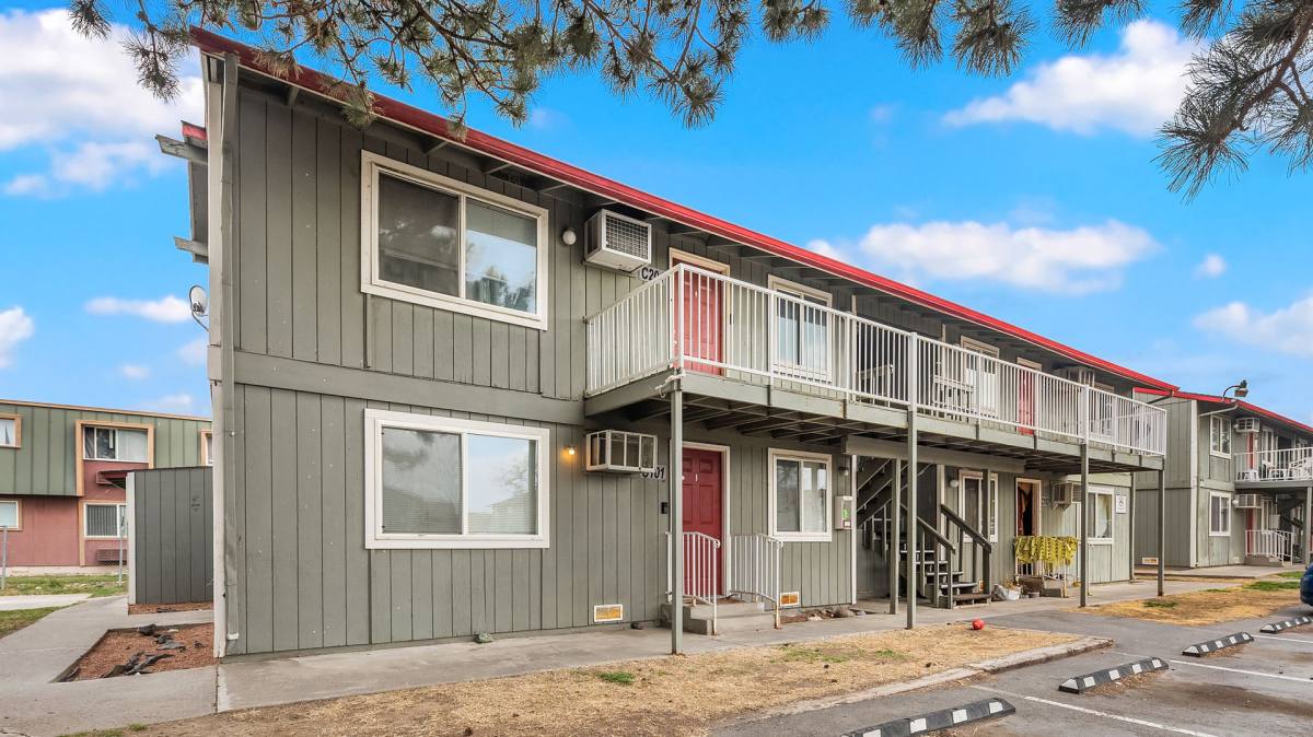 Apartment for rent at 720 N Arthur St, Kennewick, WA 99336