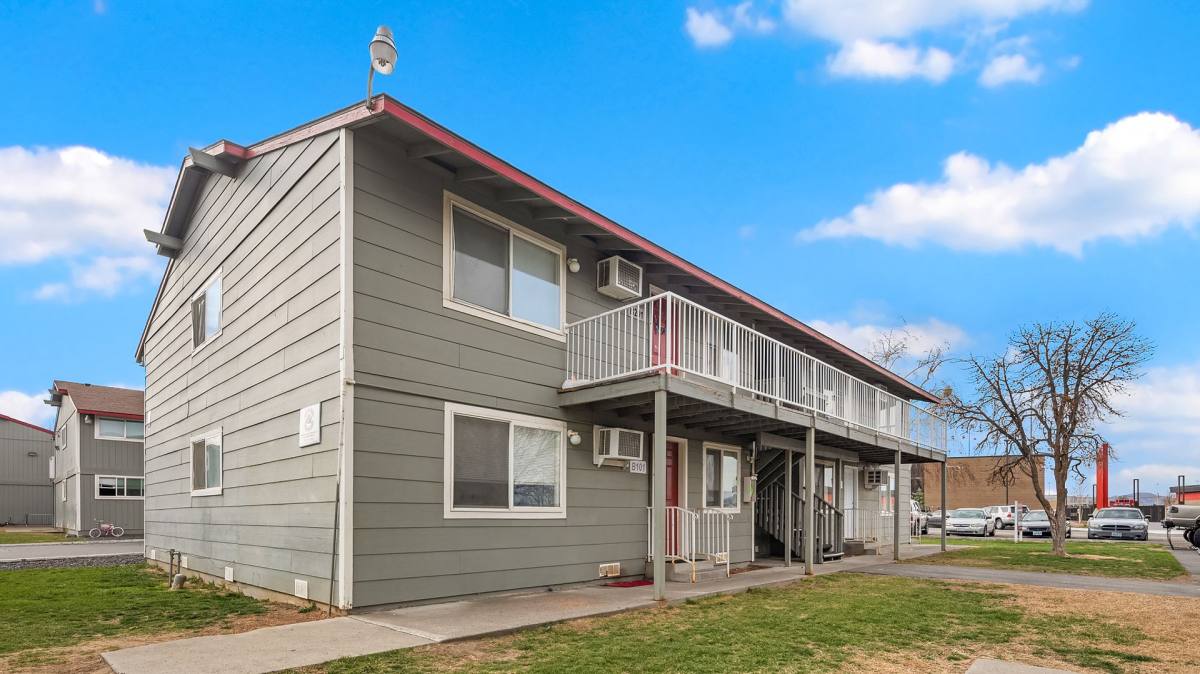 Apartment for rent at 720 N Arthur St, Kennewick, WA 99336