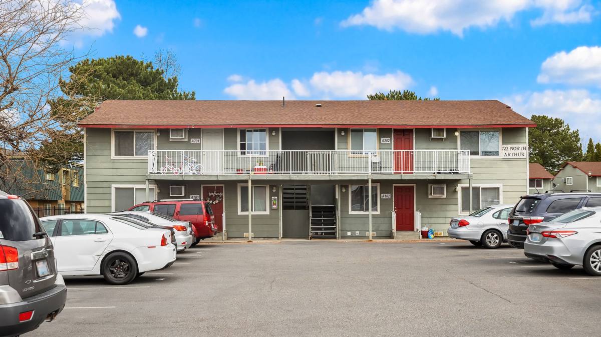 Apartment for rent at 720 N Arthur St, Kennewick, WA 99336