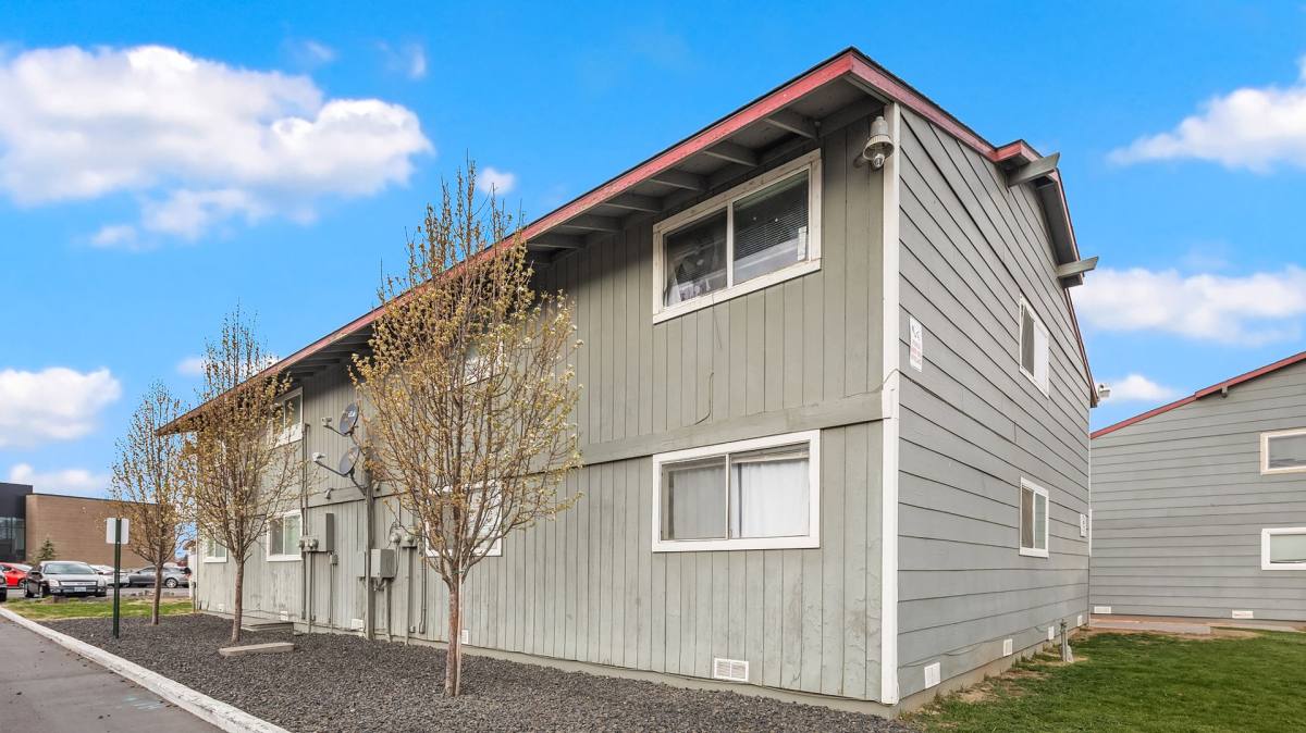 Apartment for rent at 720 N Arthur St, Kennewick, WA 99336