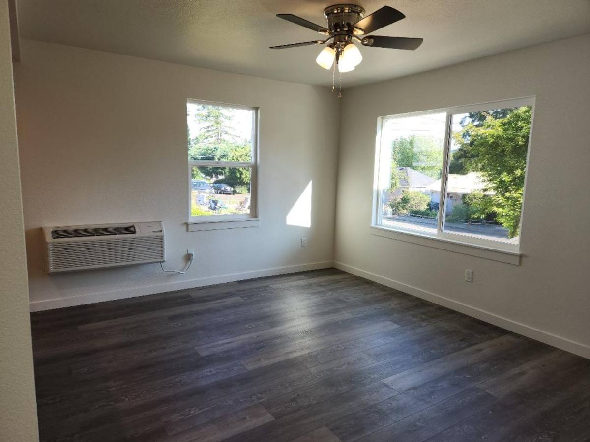 House for rent at 1881 Cedar St, Sweet Home, OR 97386