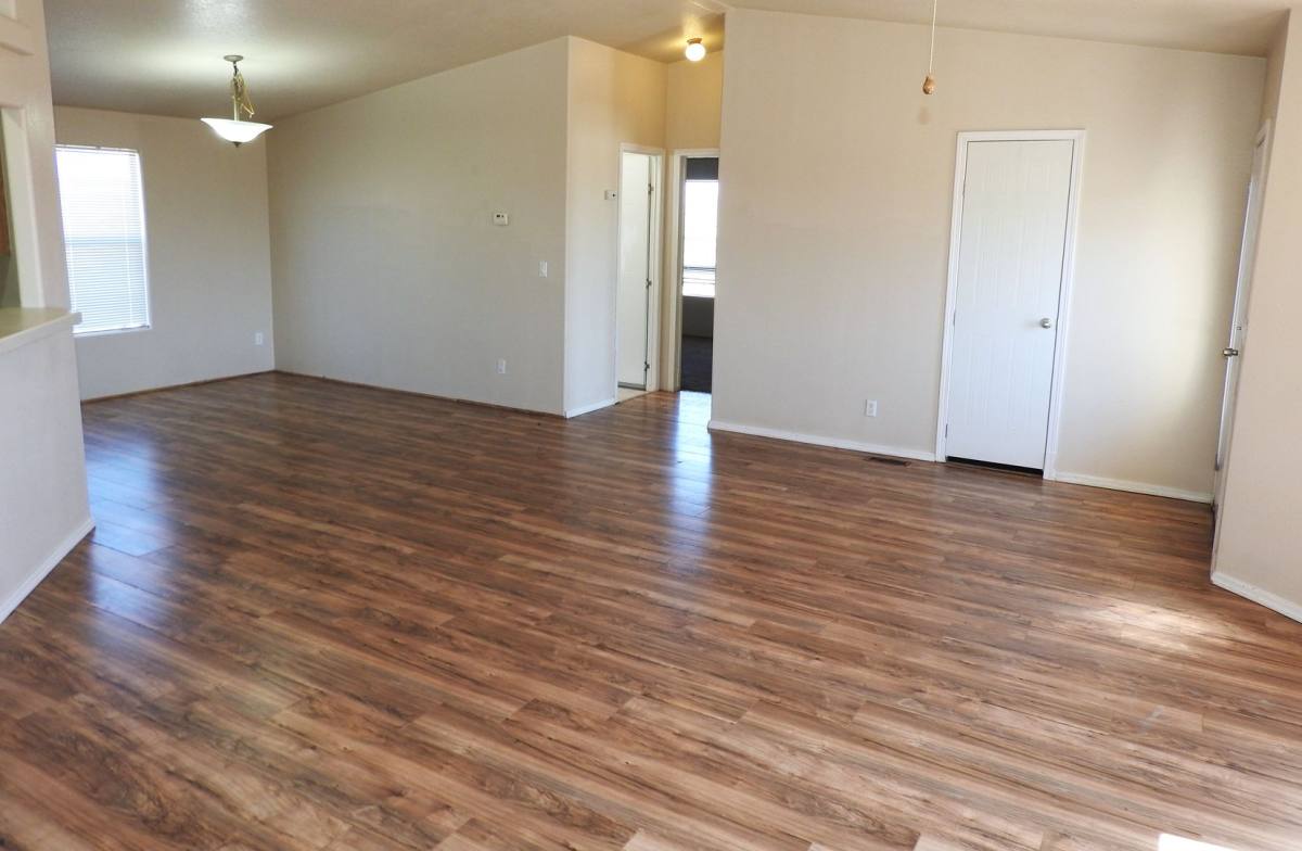2929 E Calle Castano, Kingman, AZ 86409 - House for Rent - Image 3