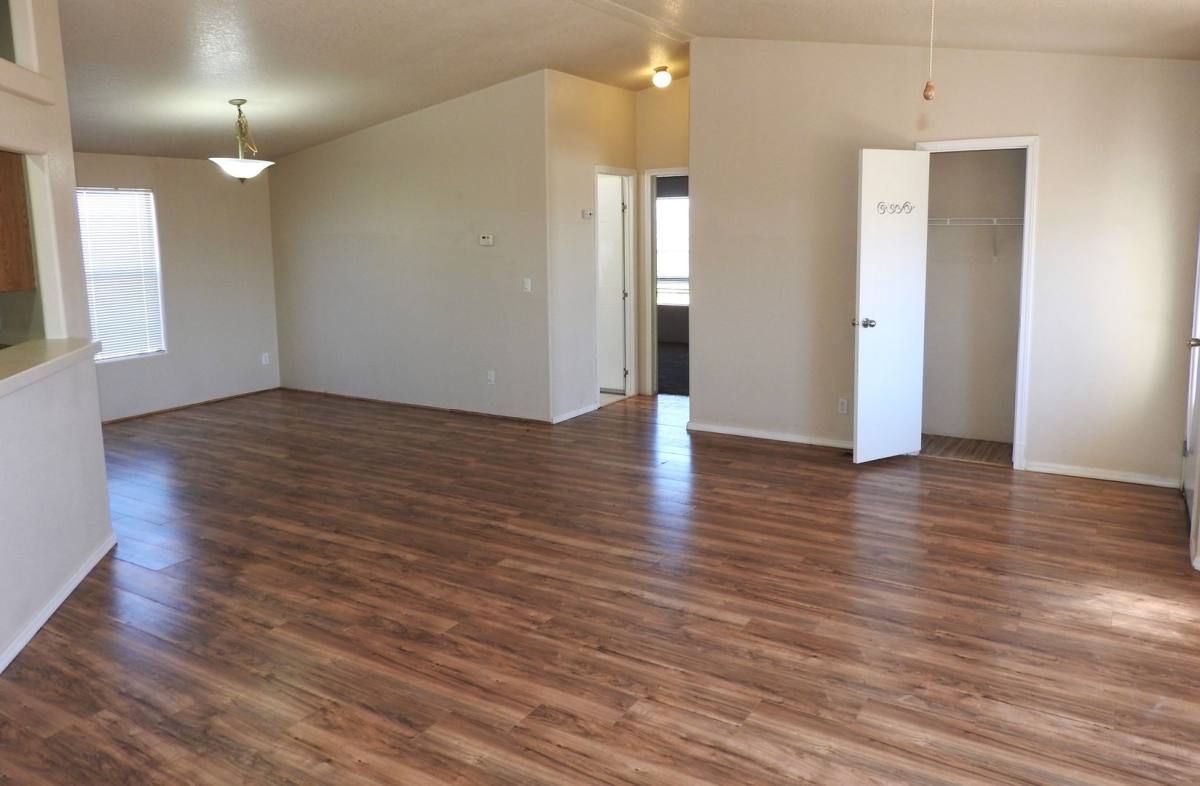 2929 E Calle Castano, Kingman, AZ 86409 - House for Rent - Image 8