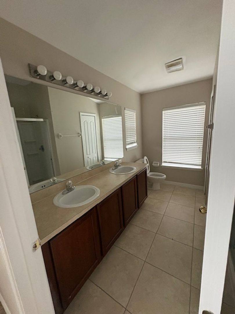 Townhouse for rent at 10858 Spider Lily Dr, Orlando, FL 32832