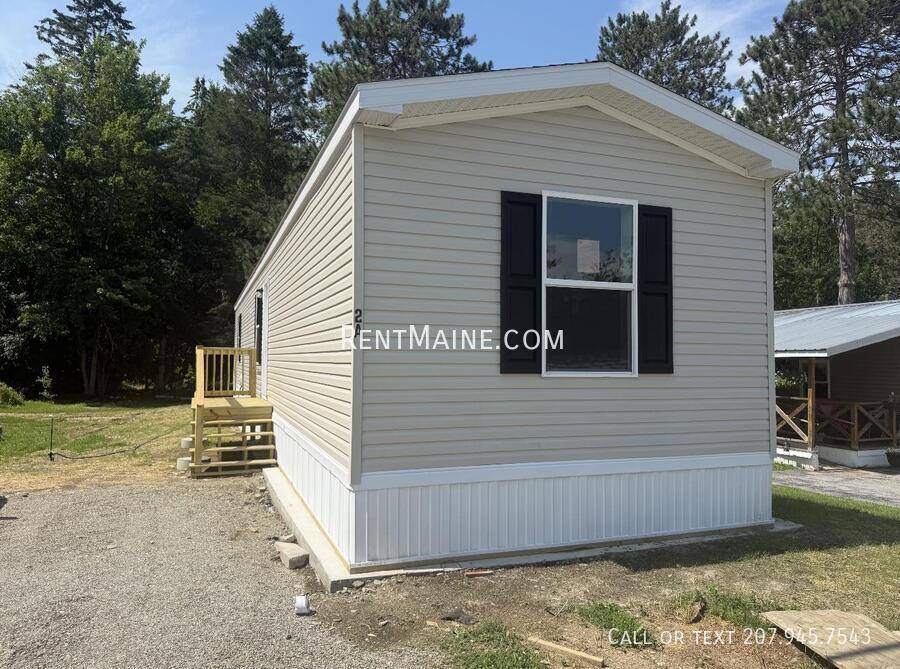 Apartment for rent at 438 Finson Rd #2A, Bangor, ME 04401