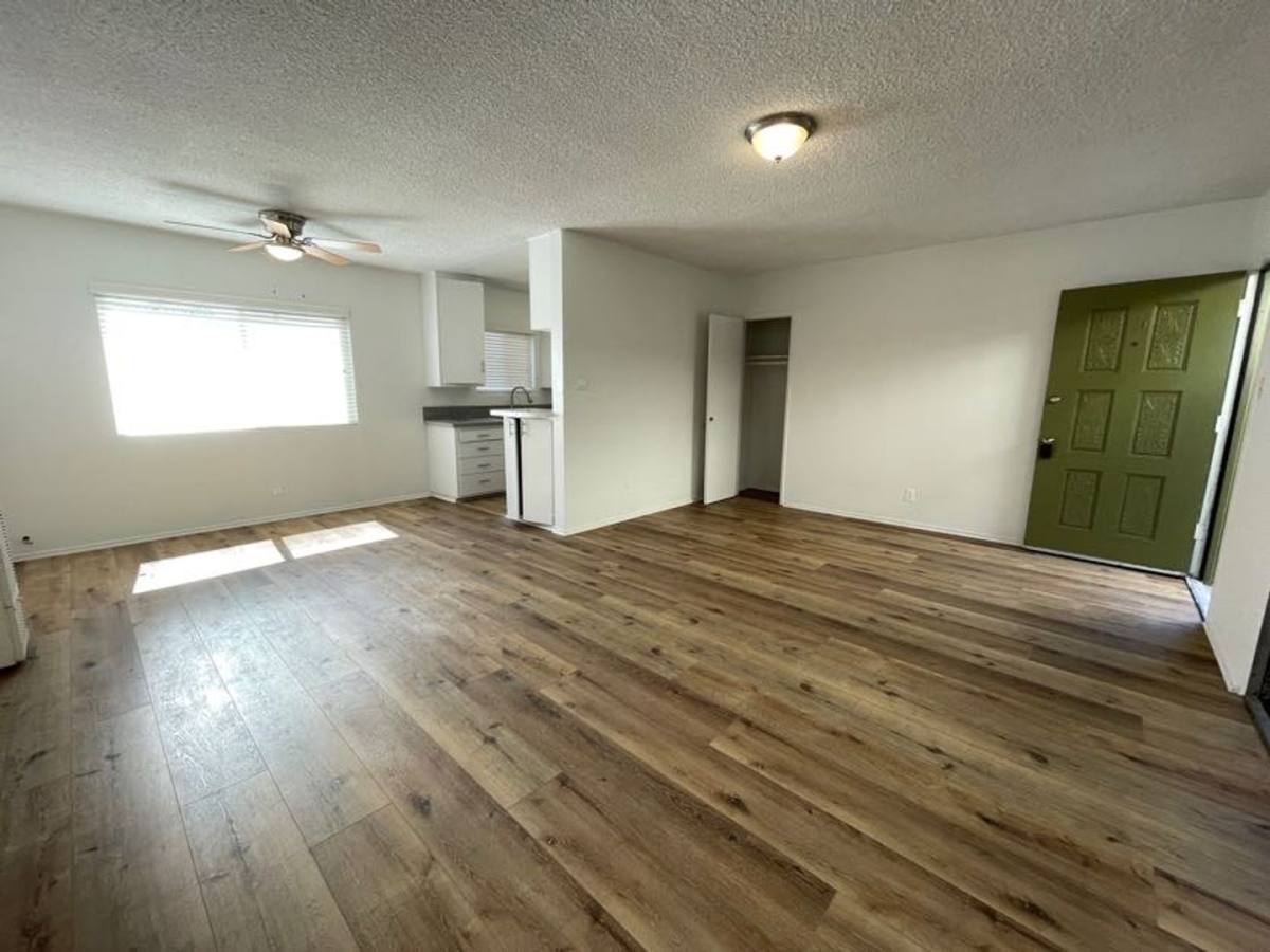 Apartment for rent at 6632 Darby Ave, Reseda, CA 91335