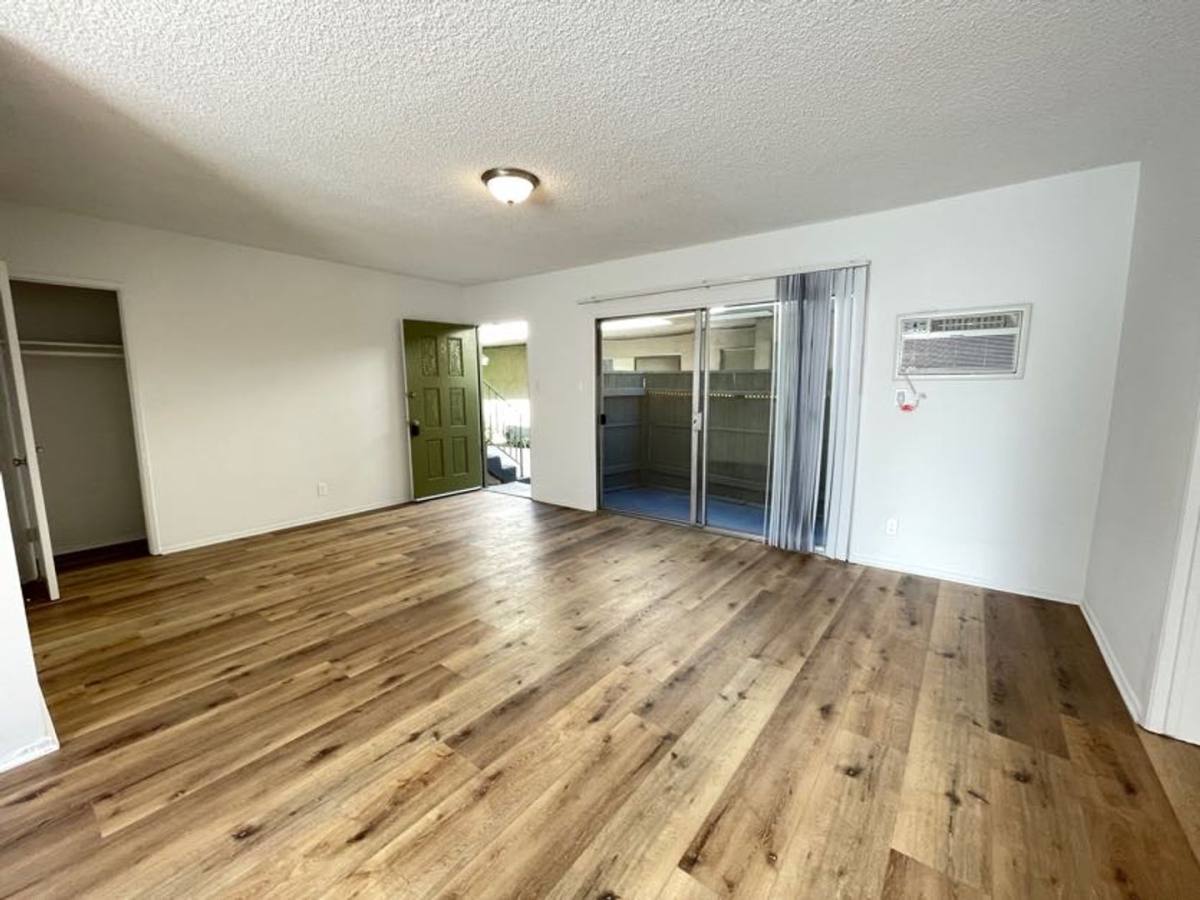 Apartment for rent at 6632 Darby Ave, Reseda, CA 91335