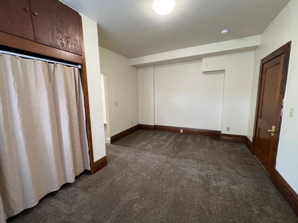 Apartment for rent at 284-286 E 14th Ave, Columbus, OH 43201