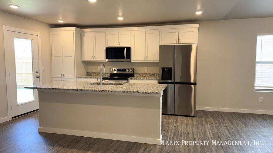House for rent at 8007 Date Ave, Lubbock, TX 79404